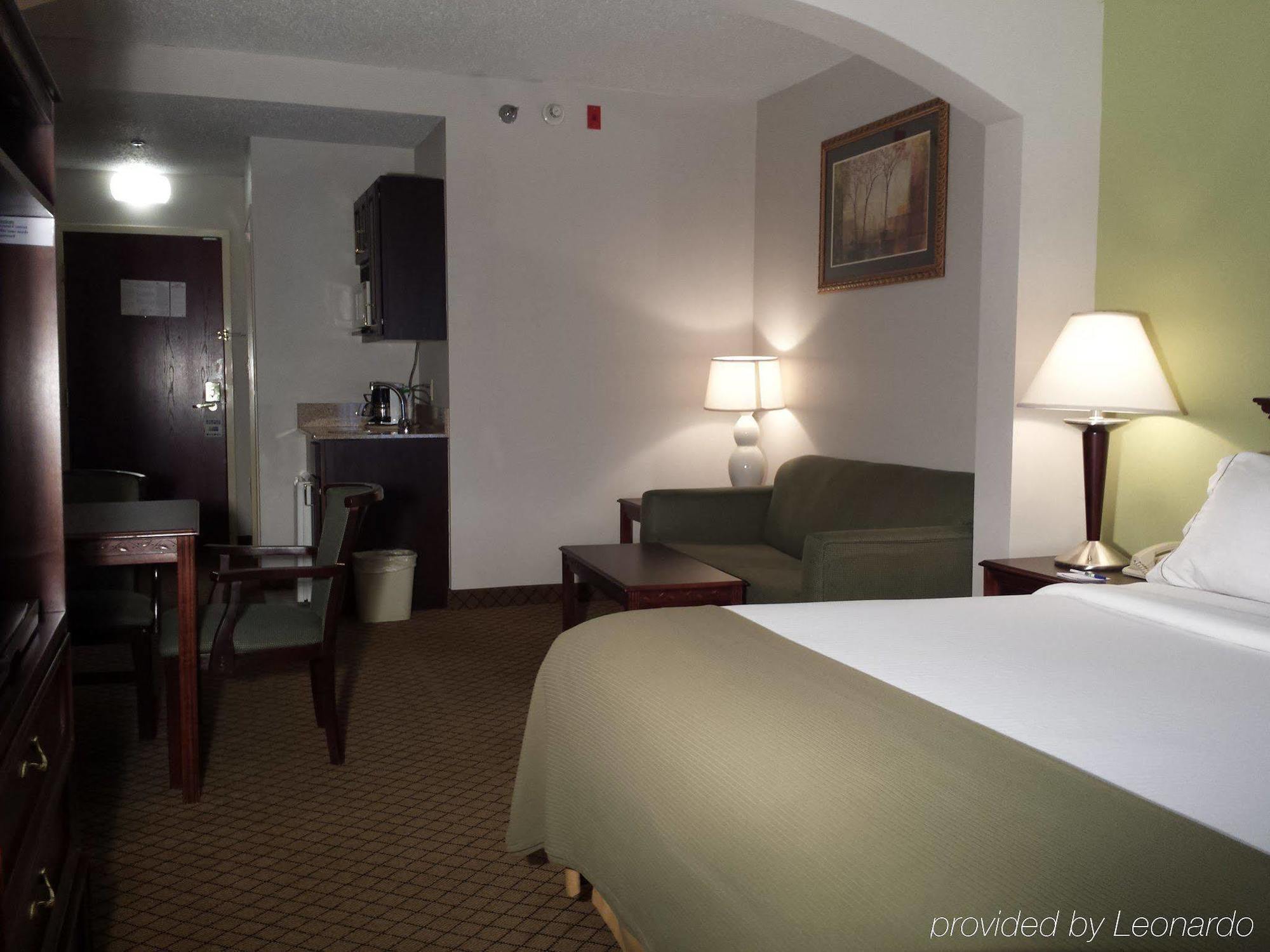 Holiday Inn Express Hotel & Suites Cincinnati Northeast-Milford By Ihg Exteriér fotografie